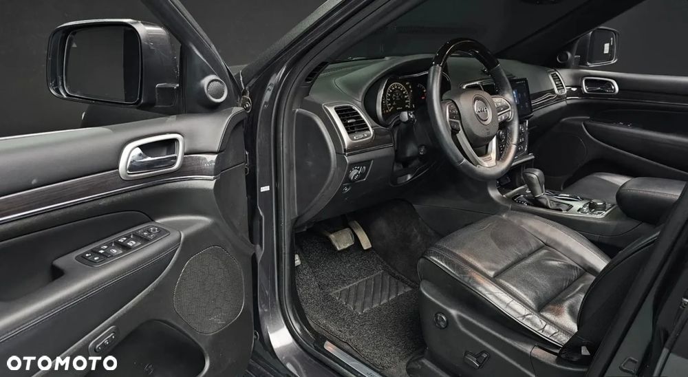 Jeep Grand Cherokee - 9