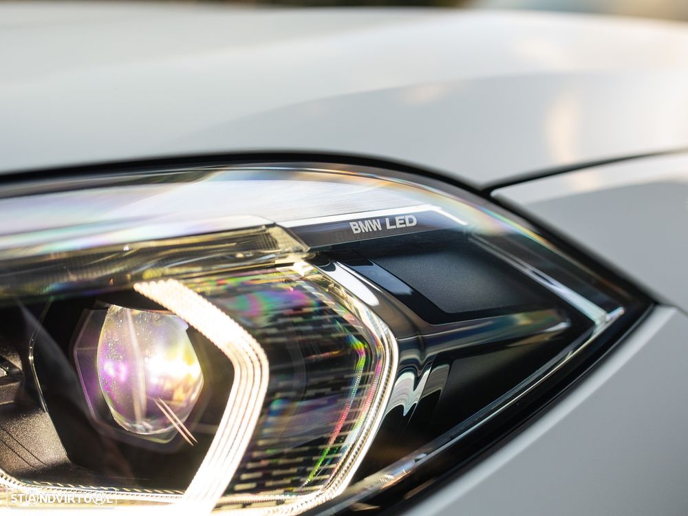 BMW 116 d Pack Desportivo M - 9