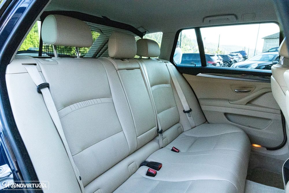 BMW 520 d Line Luxury Auto - 27