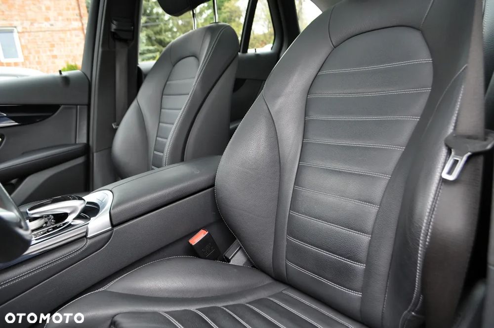 Mercedes-Benz GLC 350 e 4Matic 7G-TRONIC AMG Line - 18