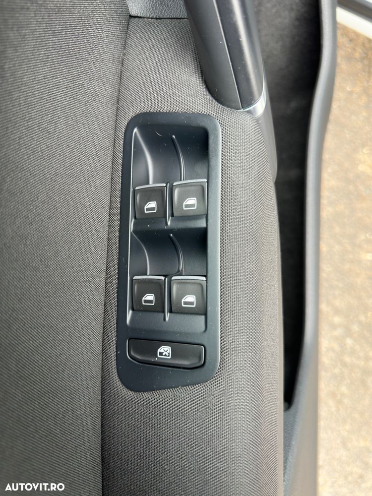 Volkswagen Golf Sportsvan 2.0 TDI SCR DSG Highline - 22