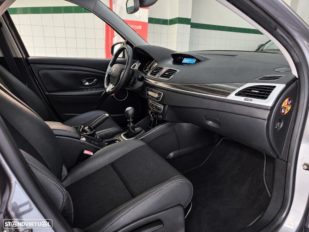 Renault Mégane Sport Tourer 1.5 dCi Dynamique S - 9