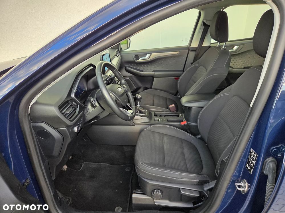 Ford Kuga - 8