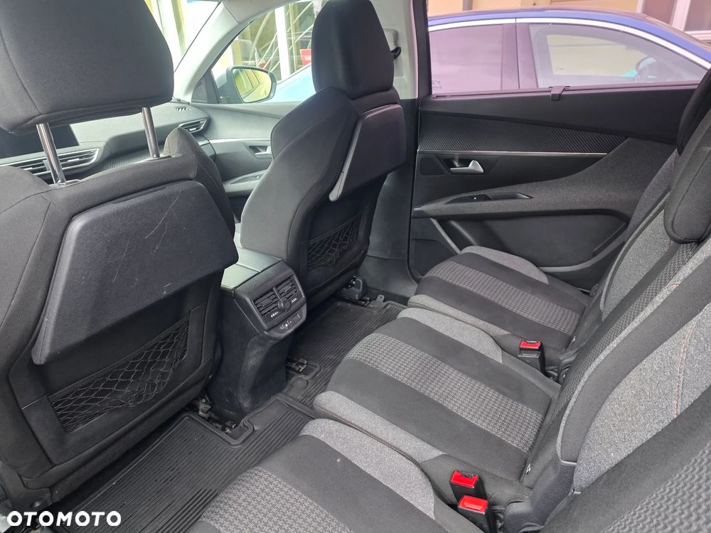 Peugeot 5008 - 6