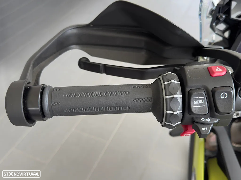 BMW F 900 GS - 2