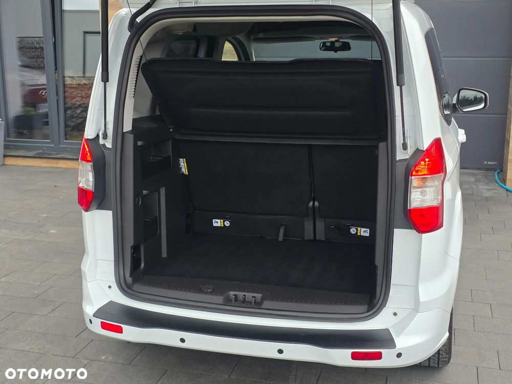 Ford Tourneo Courier 1.5 TDCi Trend - 27