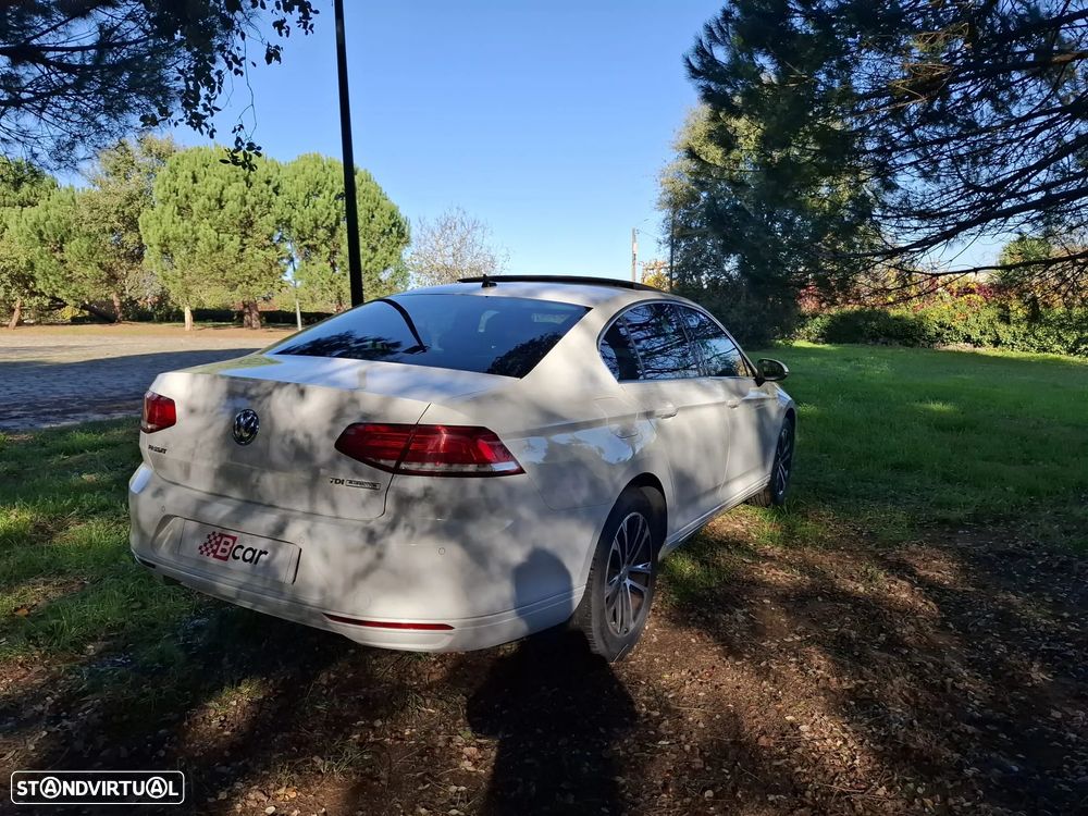 VW Passat 1.6 TDI Trendline - 13