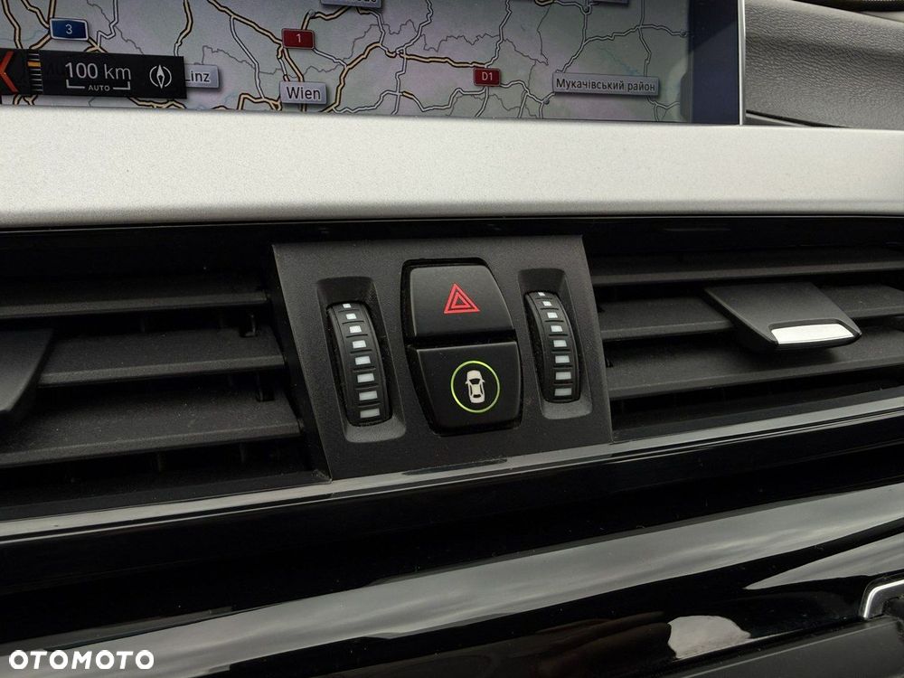 BMW X1 sDrive18i Business Edition - 27