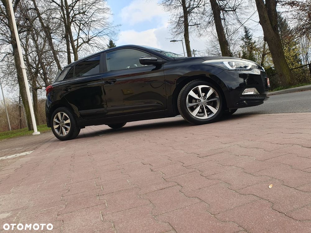 Hyundai i20 blue 1.2 YES!+ - 32