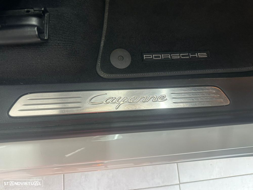 Porsche Cayenne Tiptronic S - 45