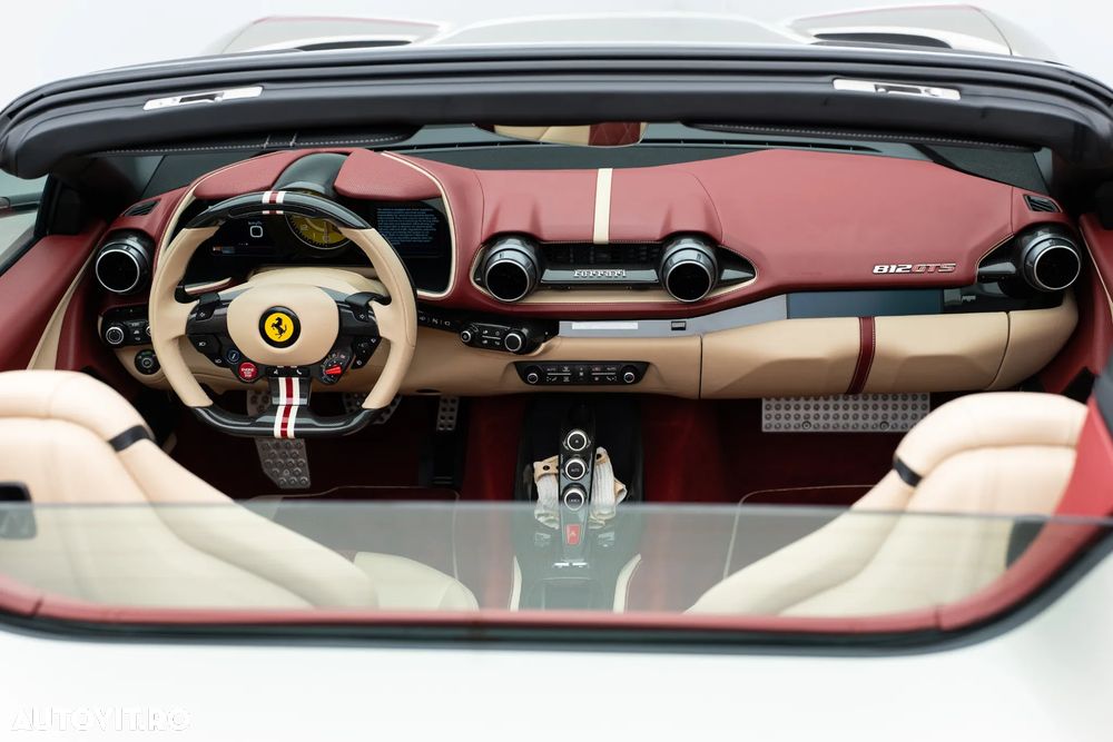 Ferrari 812 - 11