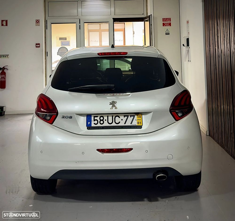 Peugeot 208 1.2 PureTech GT Line EAT6 - 6