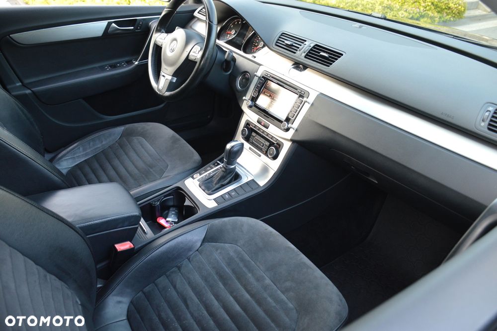 Volkswagen Passat 1.8 TSI Highline DSG - 23
