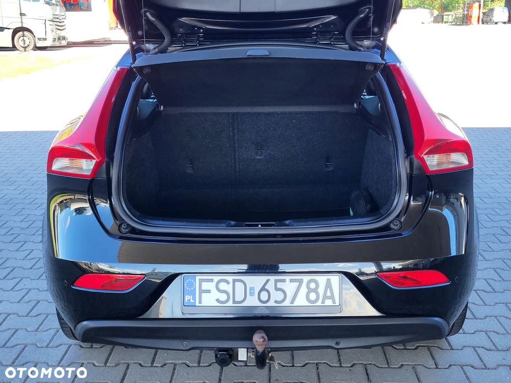 Volvo V40 D2 Drive-E Ocean Race - 35
