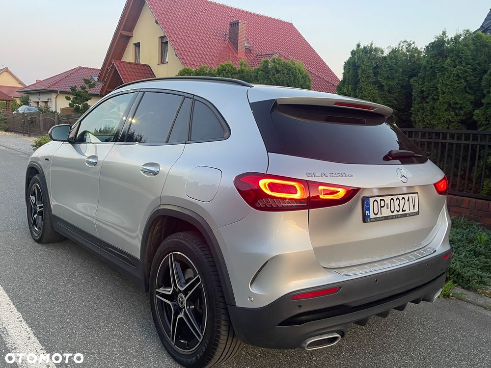 Mercedes-Benz GLA ver-250e-amg-line - 4