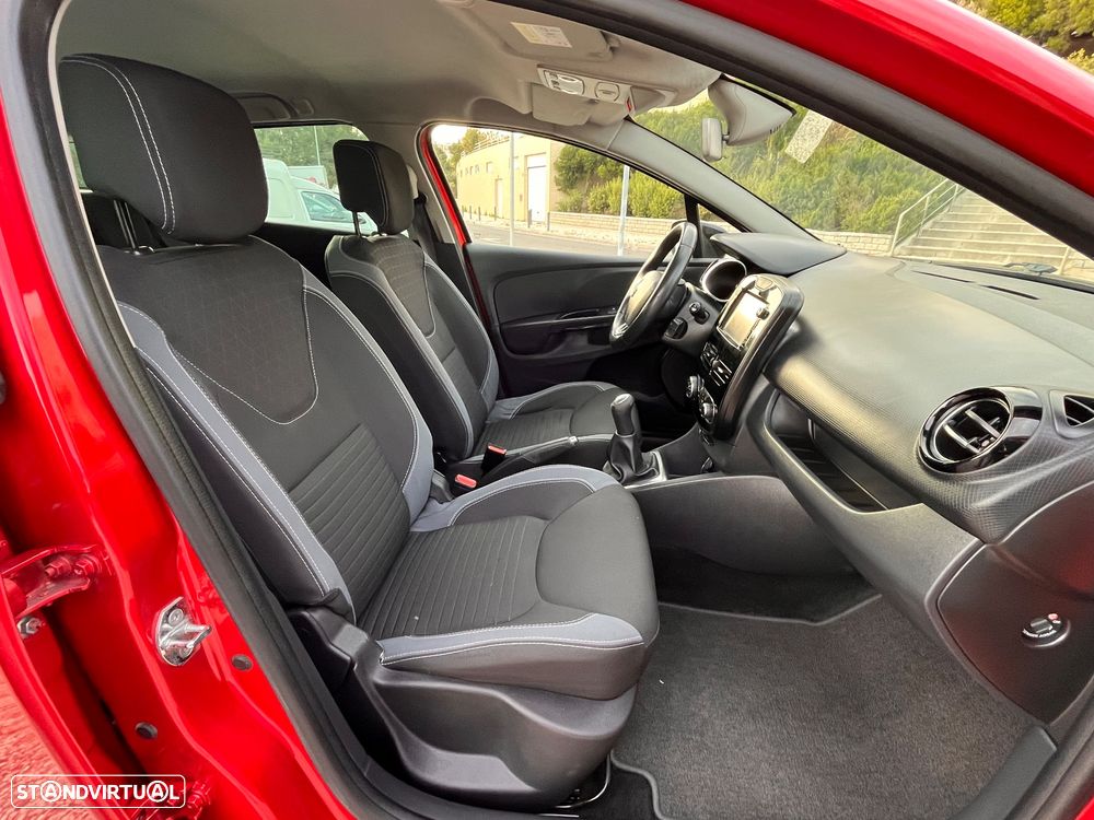 Renault Clio Sport Tourer 1.5 dCi Luxe - 26