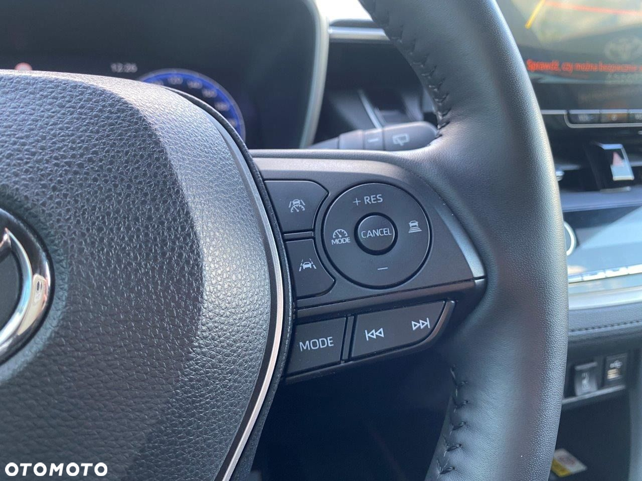 Toyota Corolla Cross 2.0 Hybrid Style AWD - 29