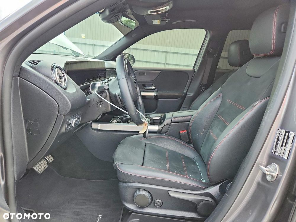 Mercedes-Benz GLB 250 4-Matic AMG Line 8G-DCT - 7