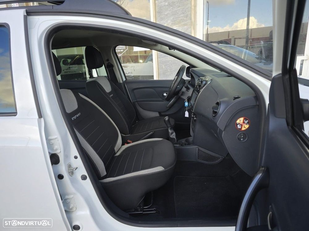 Dacia Sandero 0.9 TCe Stepway - 21