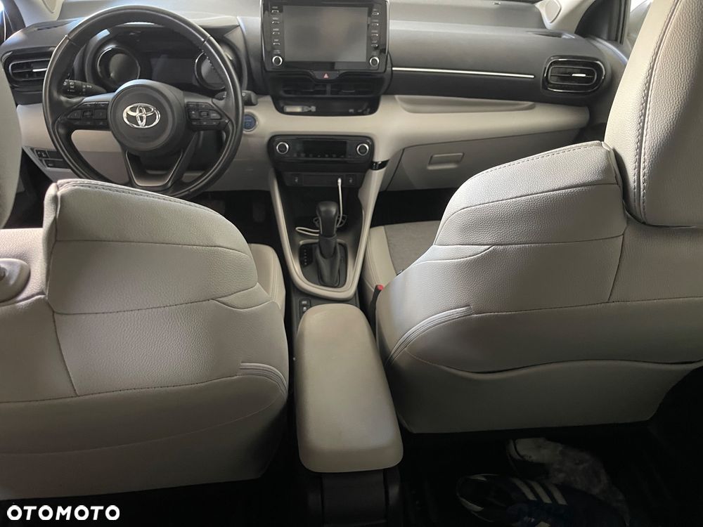 Toyota Yaris Hybrid 1.5 Selection Elegant - 9