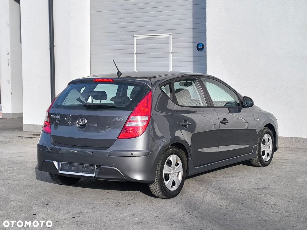 Hyundai i30 1.4 Classic EU5 - 10