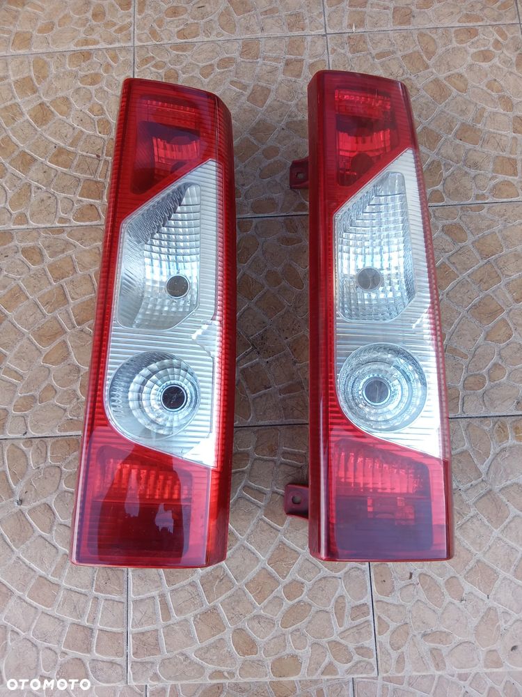JUMPY SCUDO EXPERT lampa tył tylna prawa