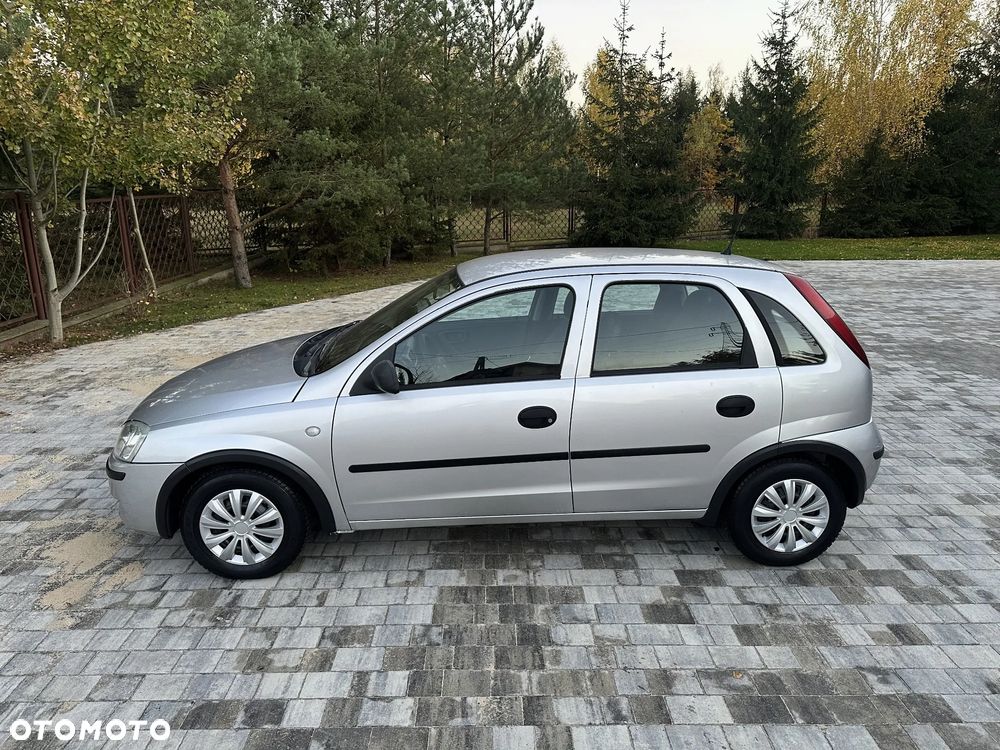 Opel Corsa 2004 photo 2