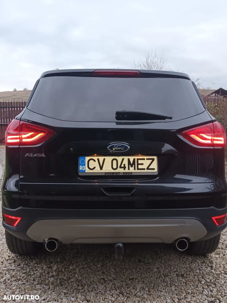 Ford Kuga 2.0 TDCi 4x4 Aut. Titanium - 2
