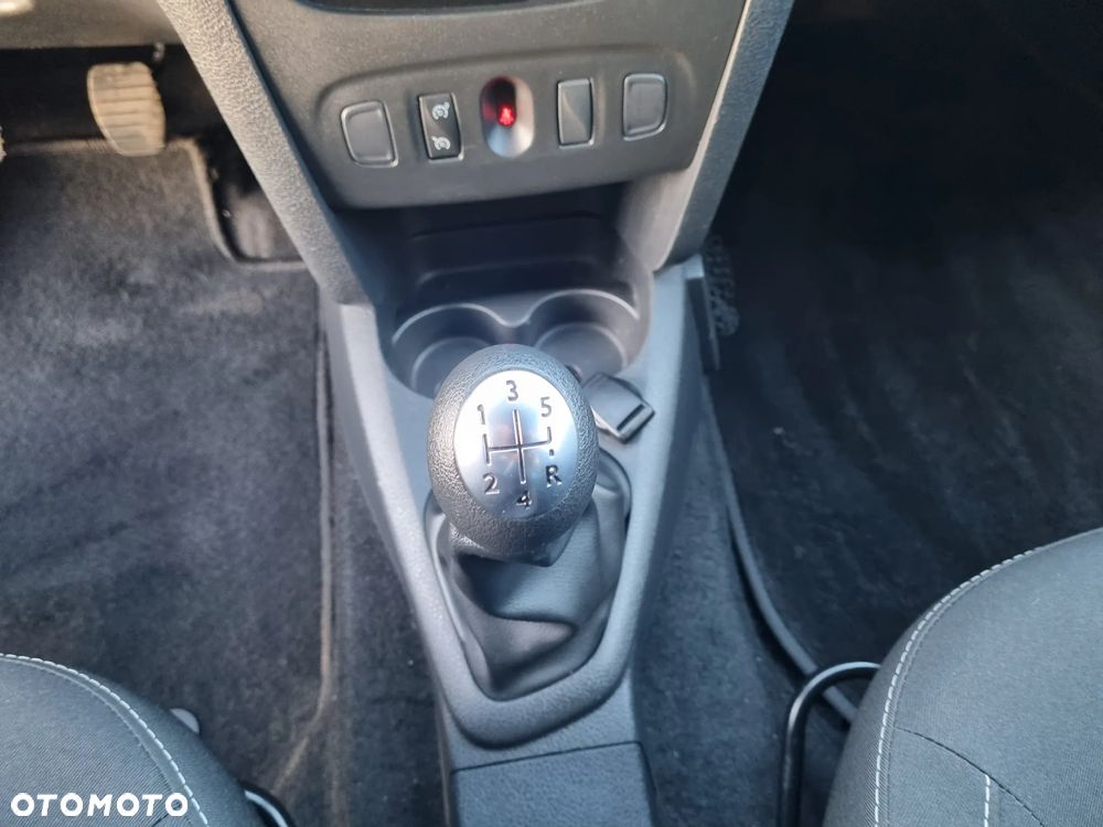 Dacia Logan SCe 75 Essential - 22