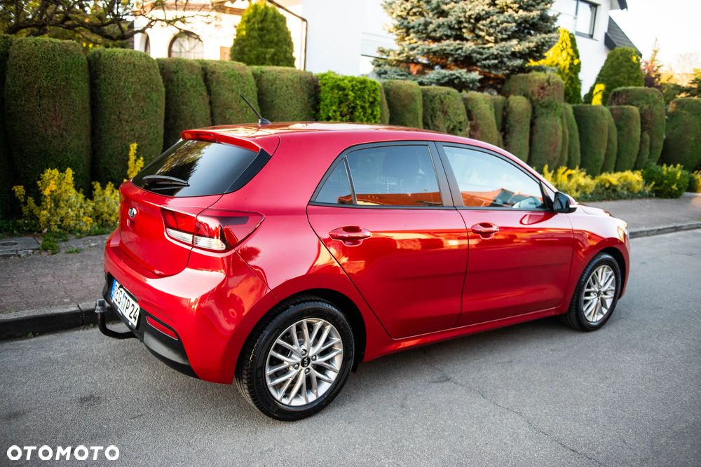 Kia Rio 1.2 Dream Team Edition - 13