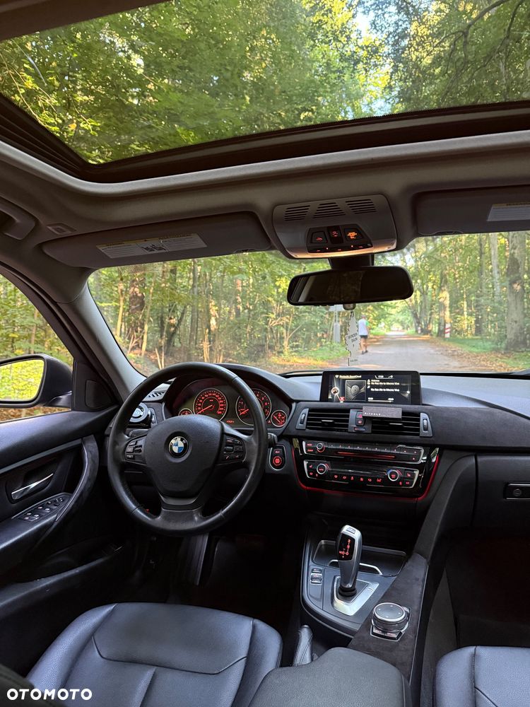 BMW Seria 3 320i Edition Luxury Line Purity - 24