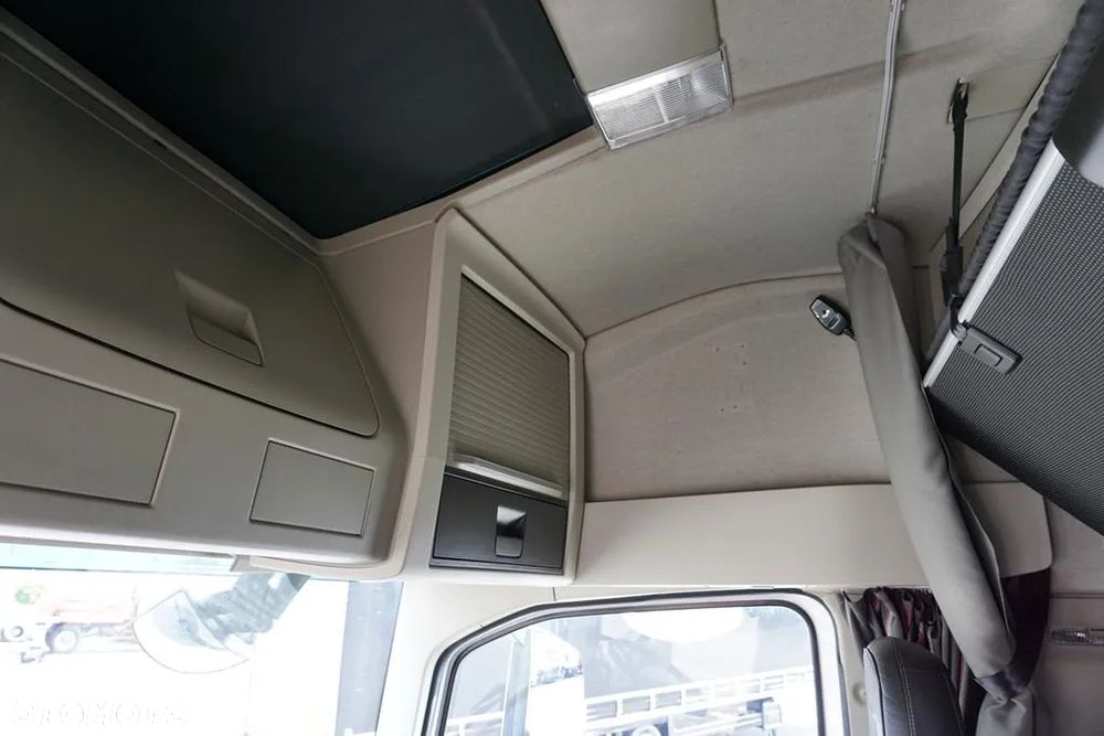 Volvo FH 16 / 650 / EURO 6 / ACC / 6 X 4 / RETARDER / HYDRAULIKA - 40