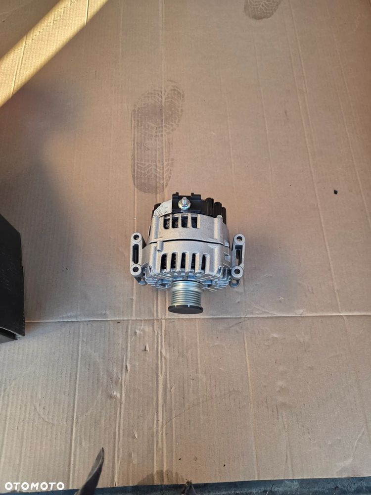 Alternator Mercedes 2.2 CDi 3.5 OM651 E C-klasa Sprinter Vito Viano CLS W204 W212 1638095280 - 1