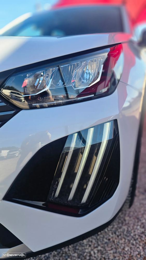 Peugeot 2008 Hybrid 145 e-DSC Allure - 33