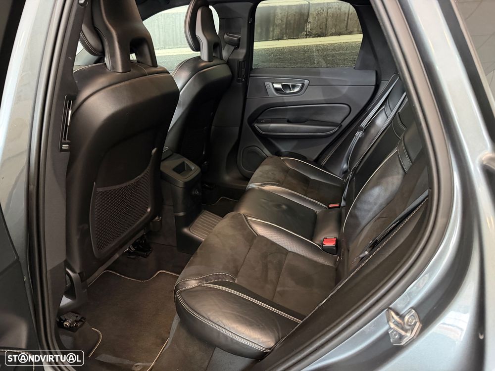 Volvo XC 60 2.0 T8 PHEV R-Design AWD - 9