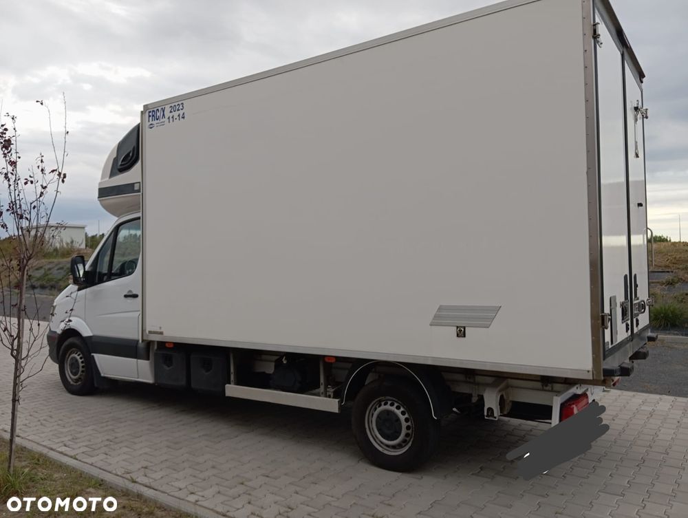 Mercedes-Benz Sprinter - 4