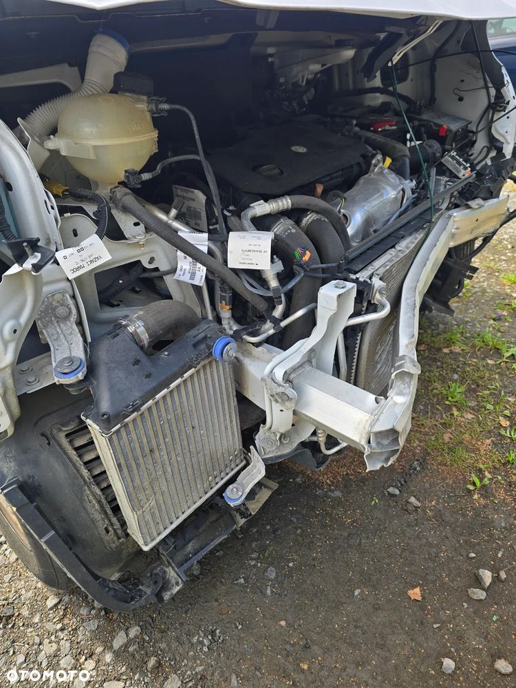 Opel Vivaro - 8