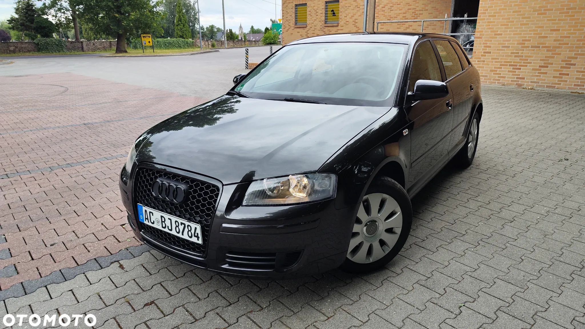 Audi A3 1.6 Attraction - 1