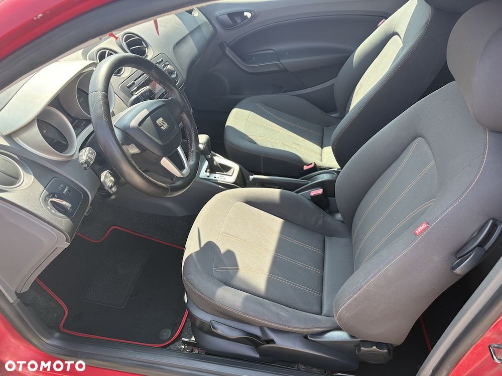 Seat Ibiza SC 1.6 16V DSG Sport - 13