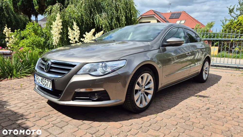 Volkswagen Passat CC - 1