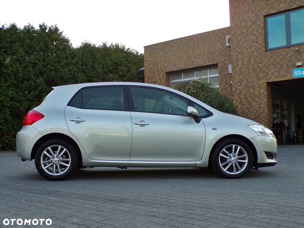 Toyota Auris 1.4 D-4D Life+ - 9