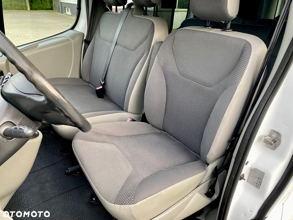Opel Vivaro Tour Elegance L1H1 - 13