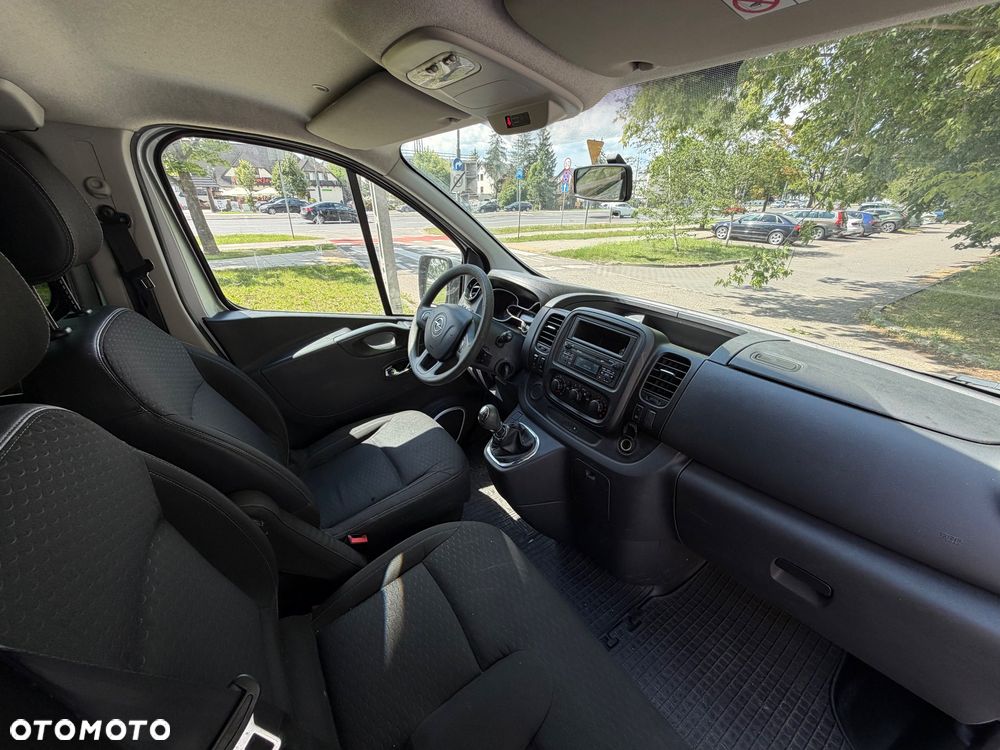 Opel Vivaro L2H1 2,9t Elegance Business - 9