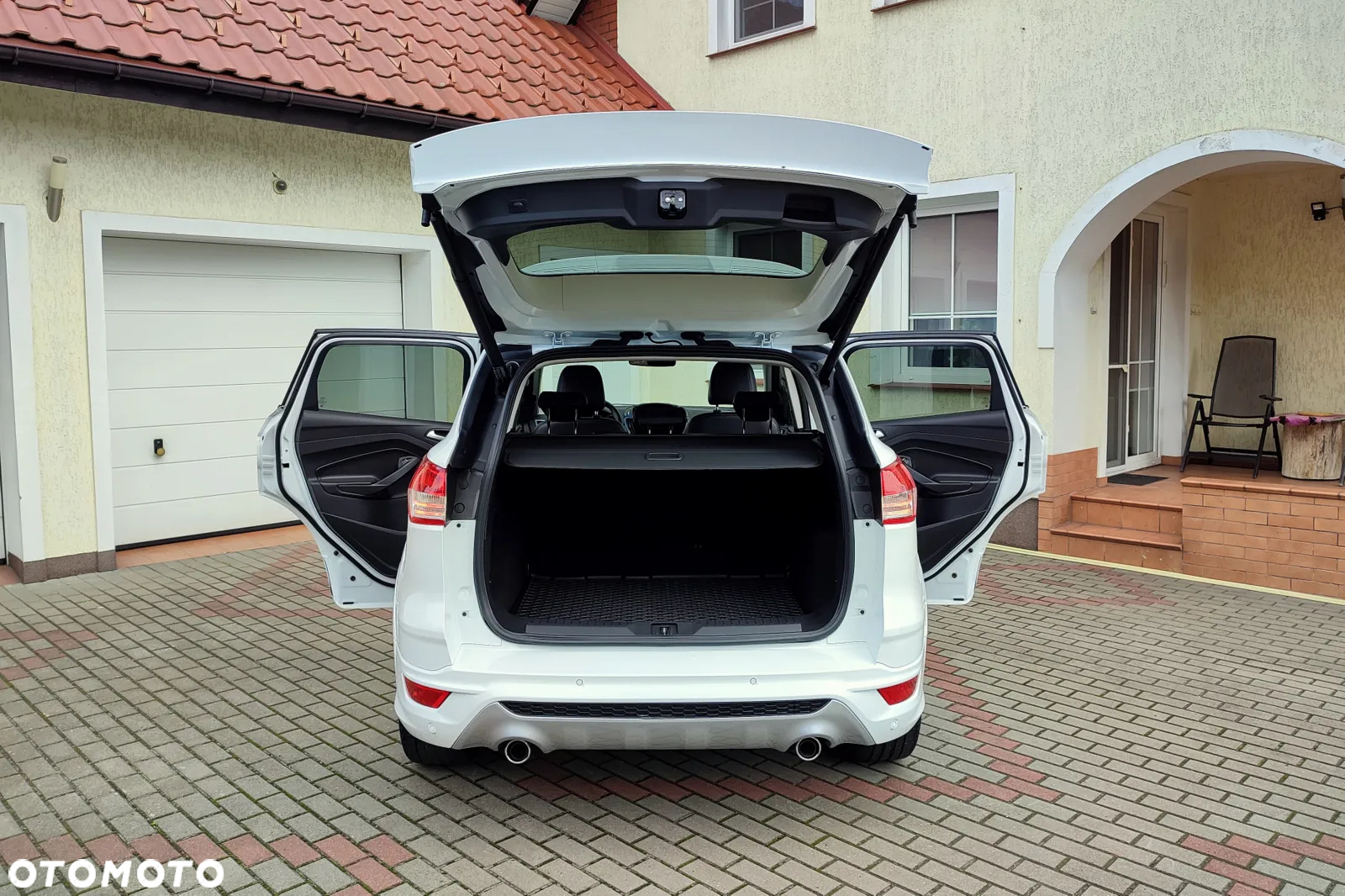 Ford Kuga 1.5 EcoBoost 2x4 ST-Line - 17