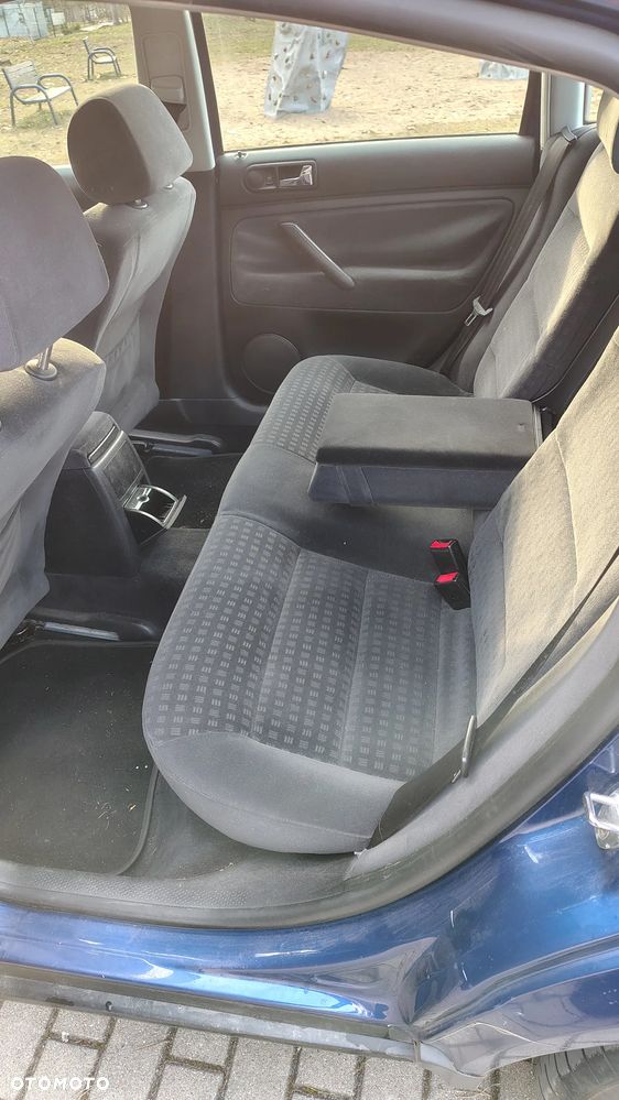 Volkswagen Passat 2.0 Comfortline - 9