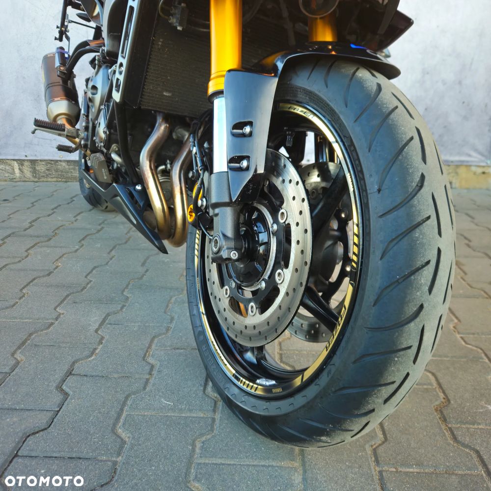 Yamaha FZ8 - 9