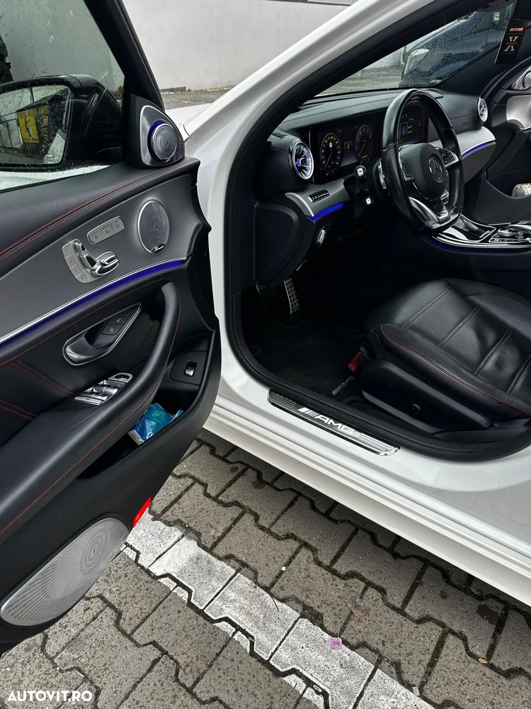 Mercedes-Benz E 43 AMG 4Matic 9G-TRONIC - 17