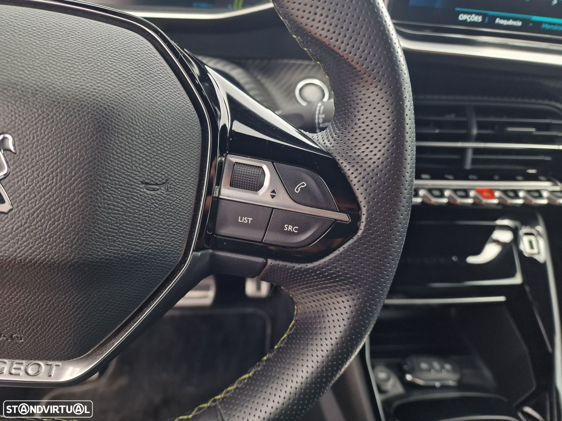 Peugeot e-208 50 kWh GT - 23