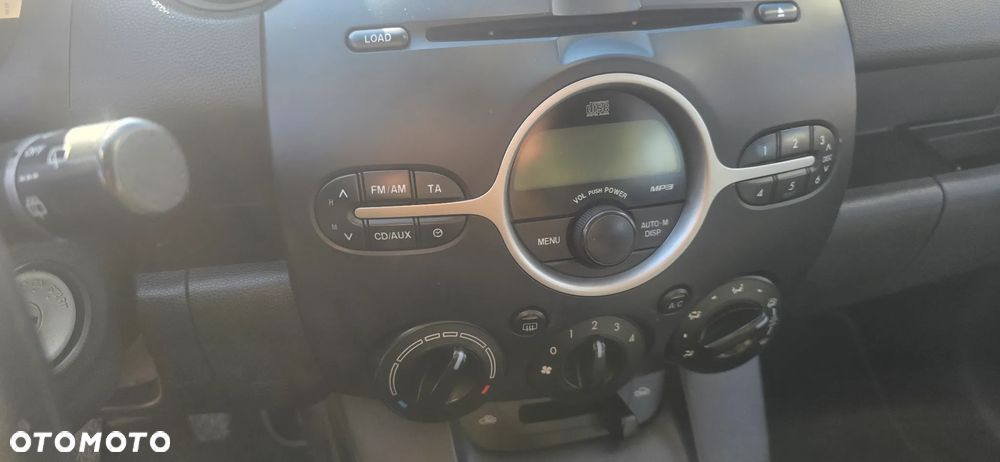 Mazda 2 1.3 90th Anniversary - 11