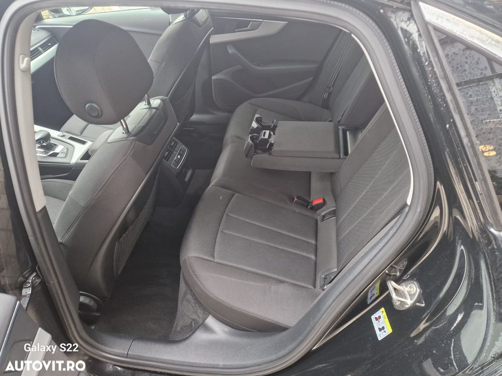Audi A4 2.0 40 TFSI quattro S tronic MHEV Basic - 22